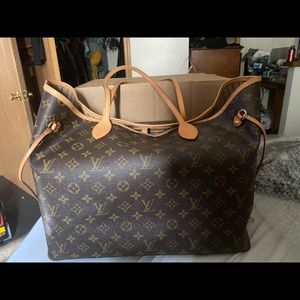 Louis Vuitton monogram neverfull